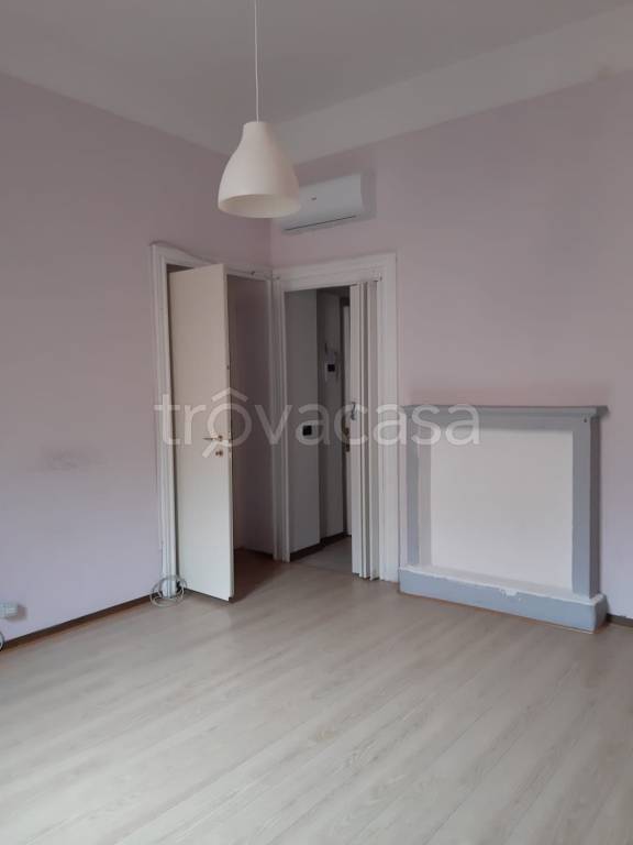 appartamento in affitto a Novara in zona Centro Città
