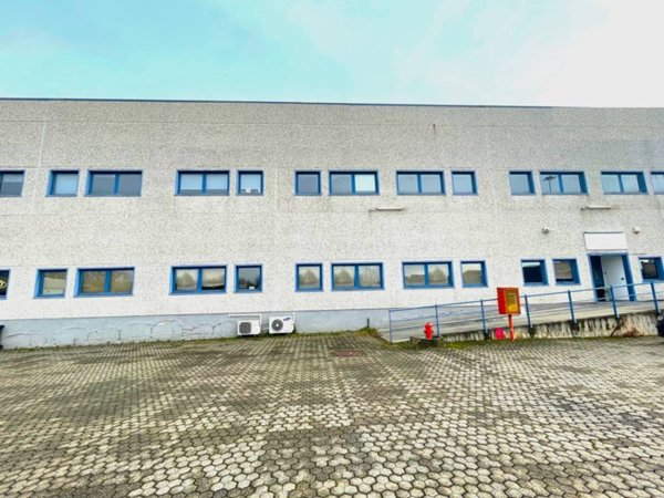 ufficio in affitto a Novara in zona zona Sant'Agabio