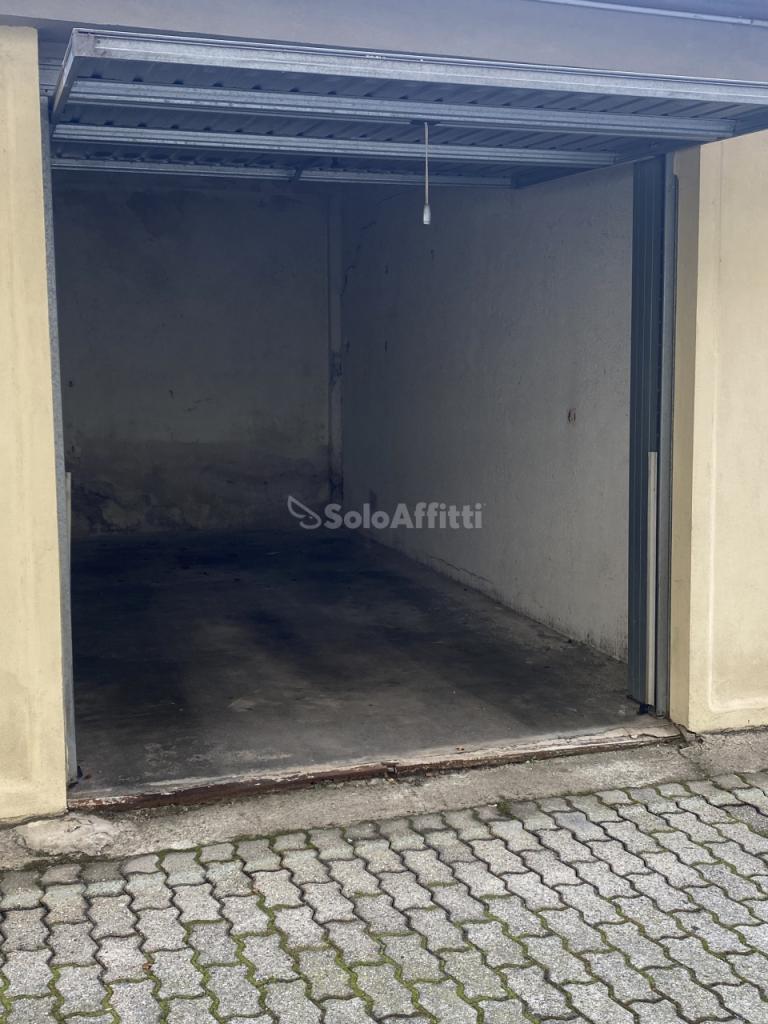 appartamento in affitto a Novara in zona Centro Città