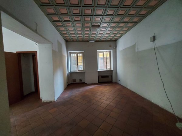 negozio in affitto a Novara