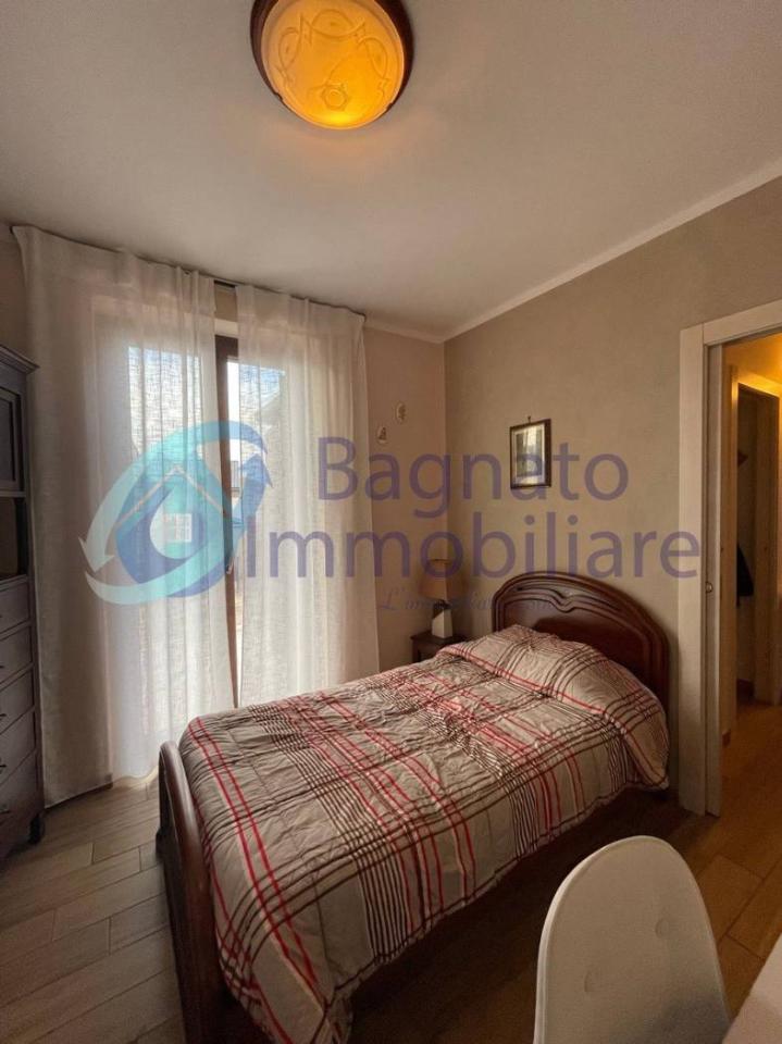 casa indipendente in affitto a Novara in zona Lumellogno