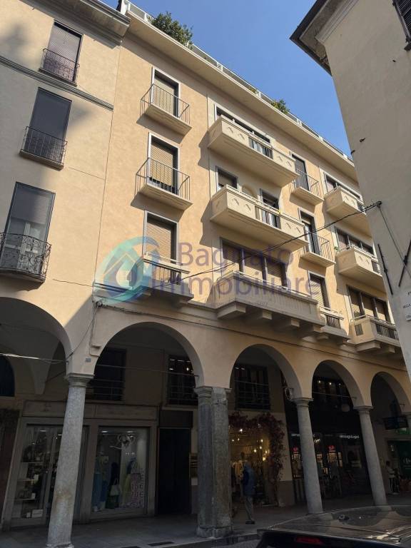 appartamento in affitto a Novara in zona Centro Città