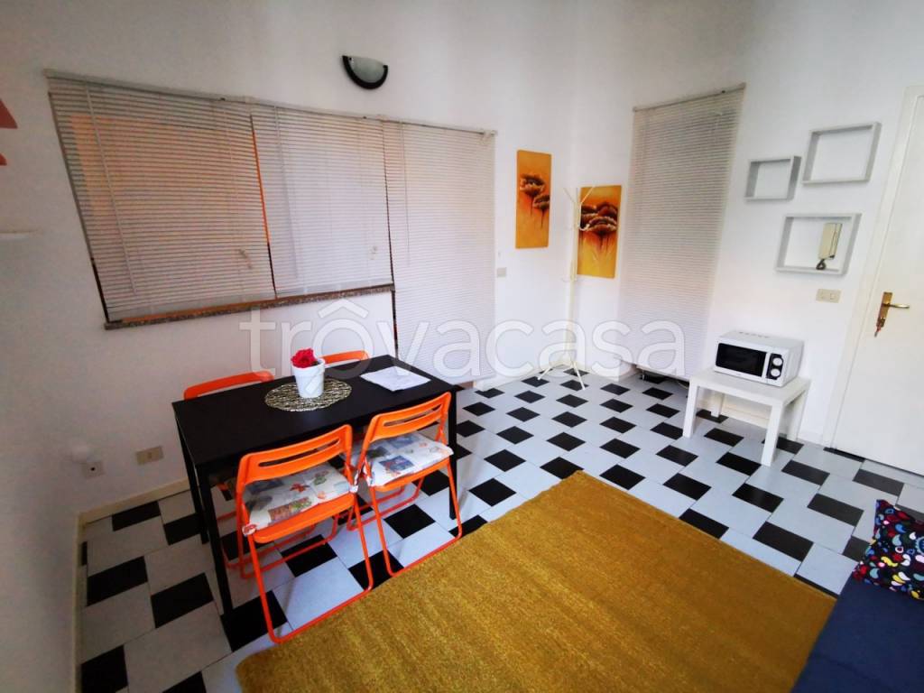 appartamento in affitto a Novara in zona Centro Città