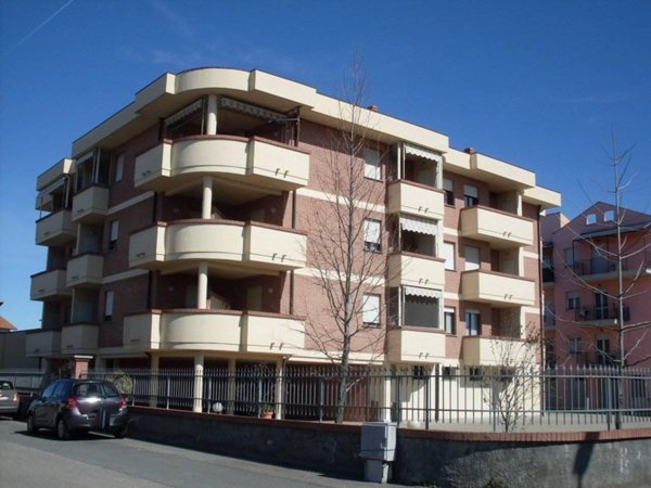 appartamento in affitto a Novara in zona Veveri