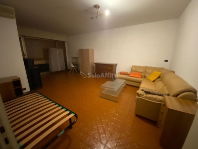 appartamento in affitto a Novara in zona Centro Città