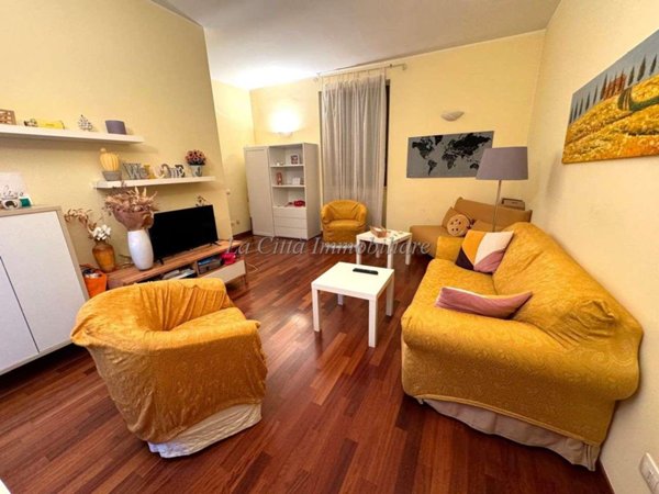 appartamento in affitto a Novara in zona Centro Città