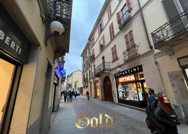 appartamento in affitto a Novara in zona Centro Città