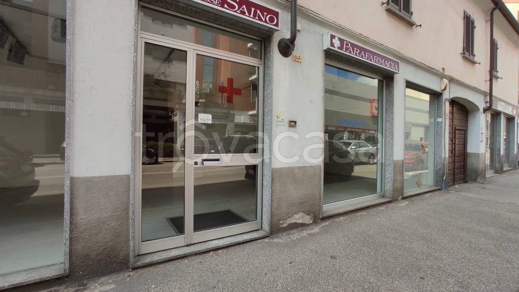 negozio in affitto a Novara in zona Centro Città