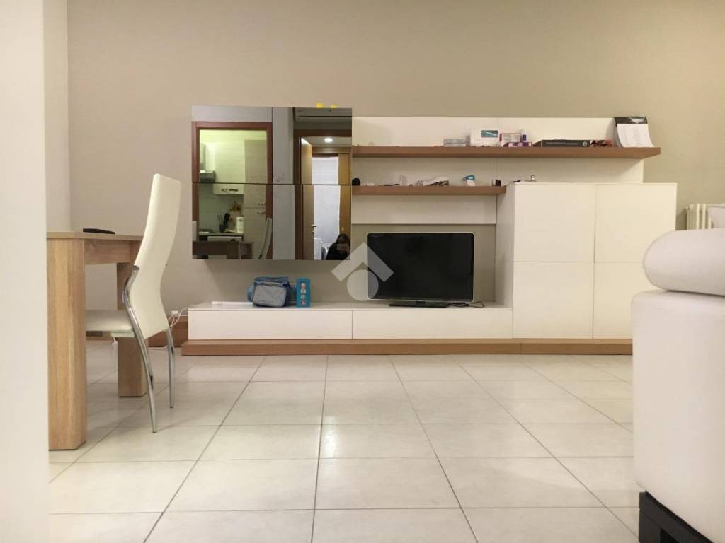 appartamento in affitto a Novara in zona Centro Città