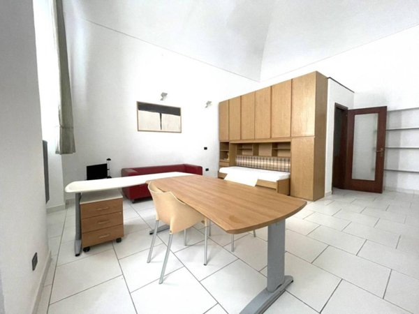 appartamento in affitto a Novara in zona Centro Città