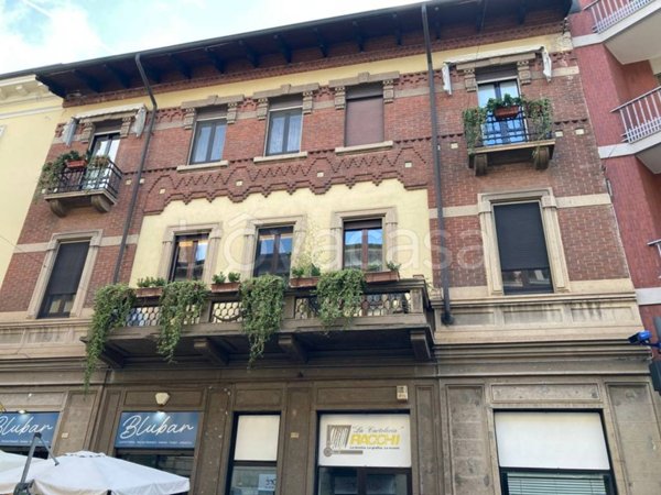negozio in affitto a Novara in zona Centro Città