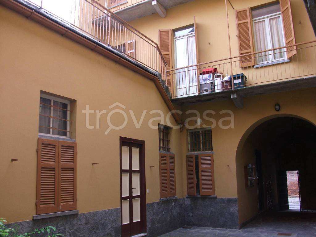 appartamento in affitto a Novara in zona Centro Città