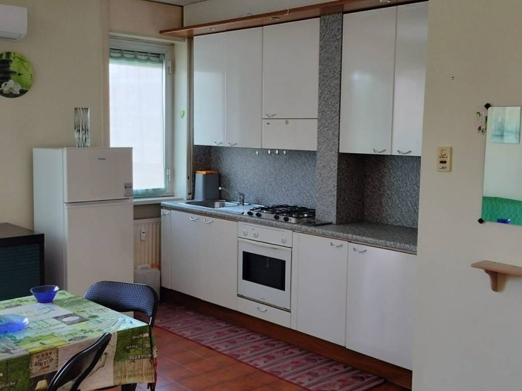 appartamento in affitto a Novara in zona Olengo