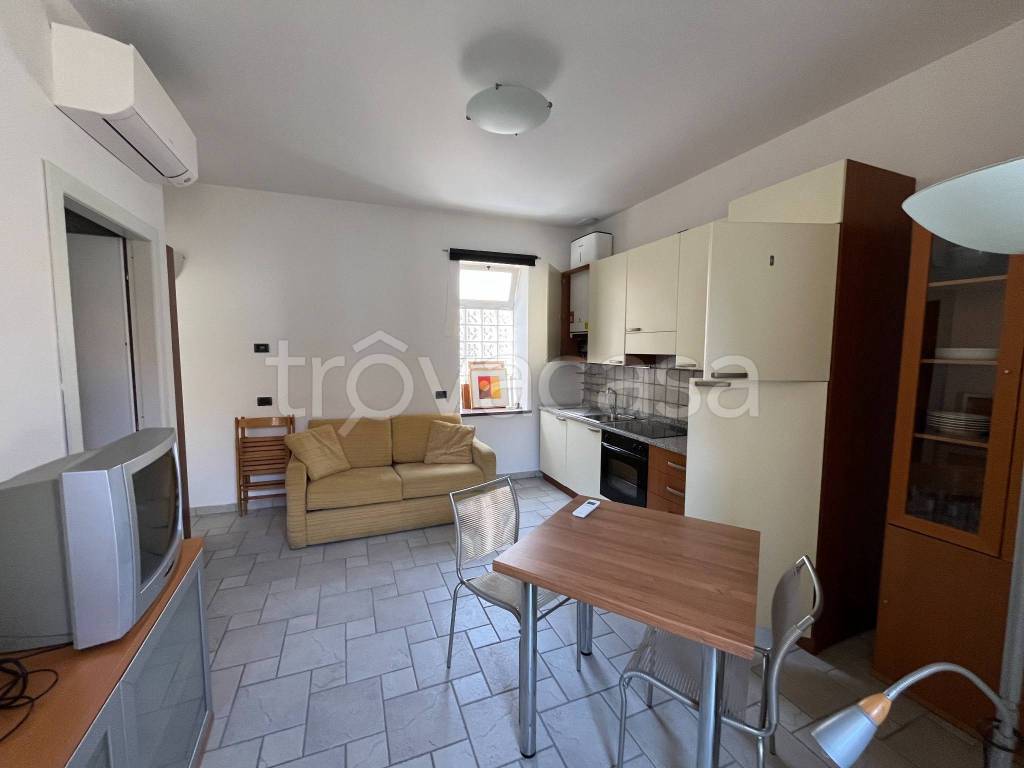 appartamento in affitto a Novara in zona Centro Città
