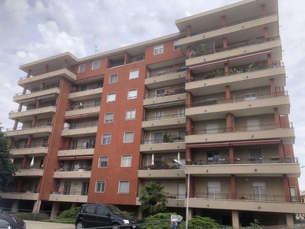casa indipendente in affitto a Novara in zona Olengo