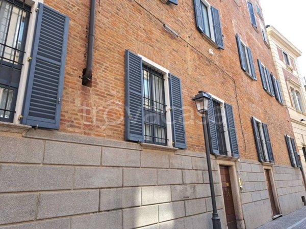 appartamento in affitto a Novara in zona Centro Città