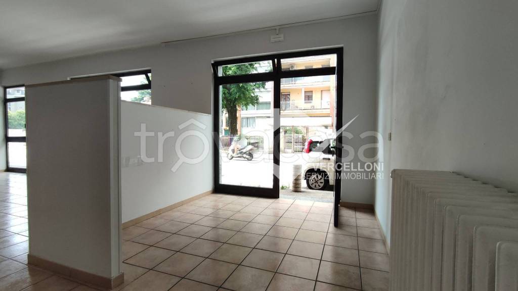 trivano in affitto a Novara in zona zona Bicocca