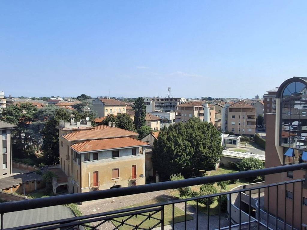 appartamento in affitto a Novara in zona zona San Martino