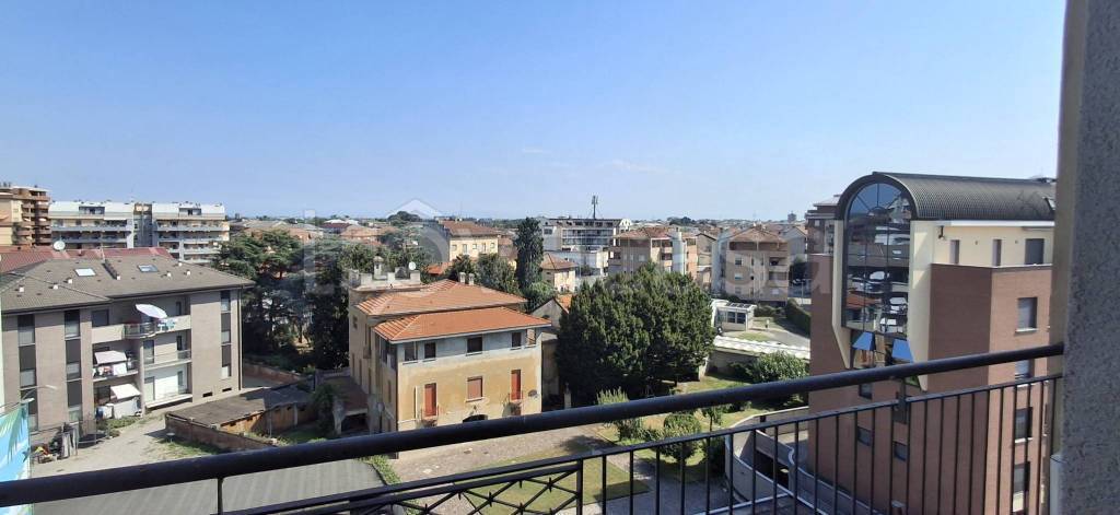 appartamento in affitto a Novara in zona zona San Martino