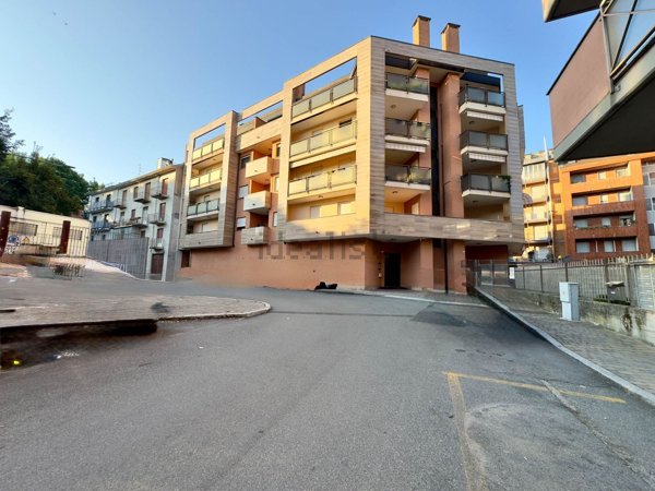 appartamento in affitto a Novara in zona Centro Città