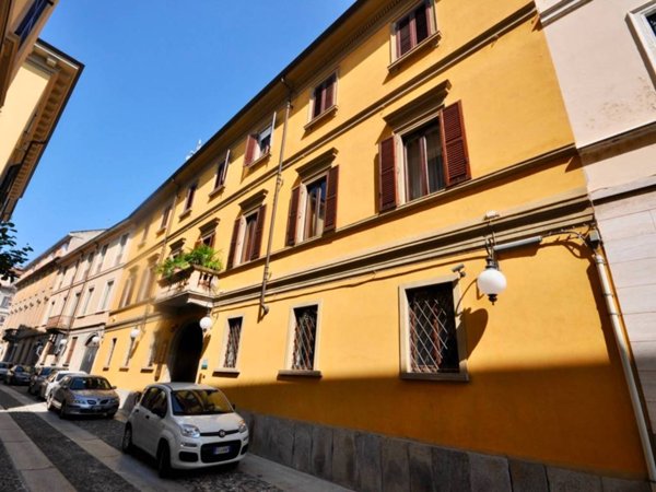 appartamento in affitto a Novara in zona Centro Città
