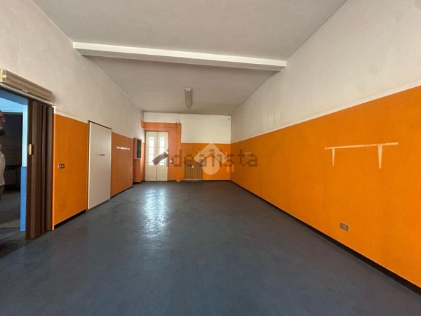 negozio in affitto a Novara in zona zona Sant'Agabio