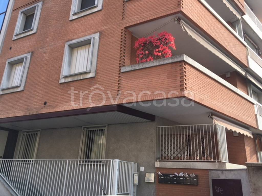 appartamento in affitto a Novara in zona Centro Città