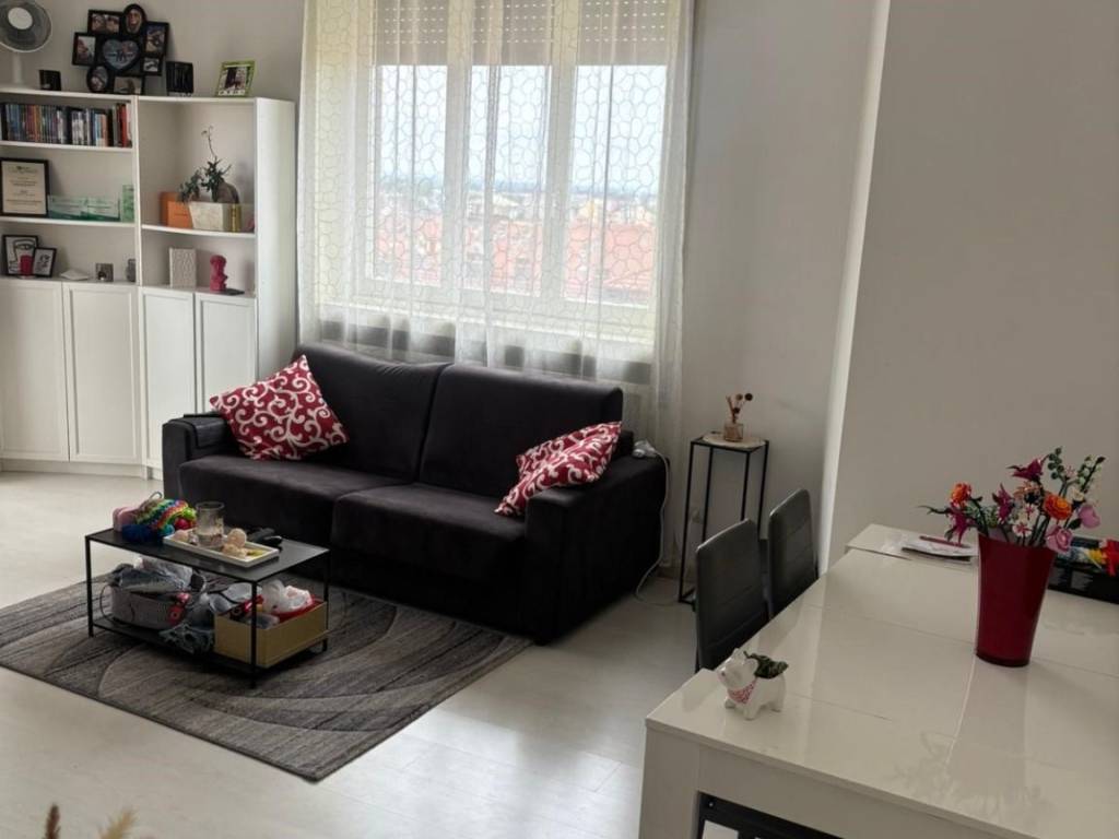 appartamento in affitto a Novara in zona Centro Città
