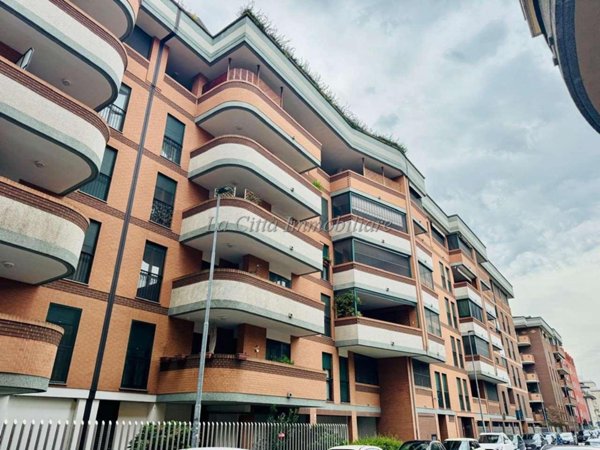 appartamento in affitto a Novara in zona Centro Città