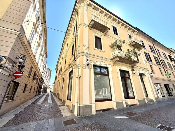 ufficio in affitto a Novara in zona Centro Città