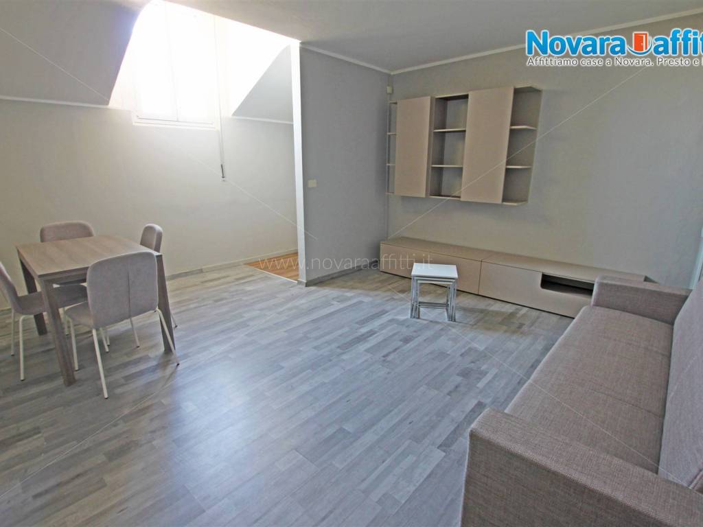 appartamento in affitto a Novara in zona Centro Città