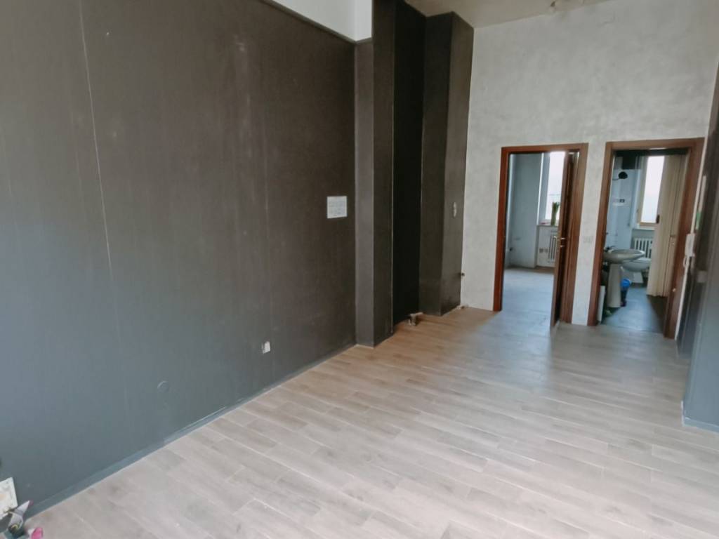 ufficio in affitto a Novara in zona zona Porta Mortara