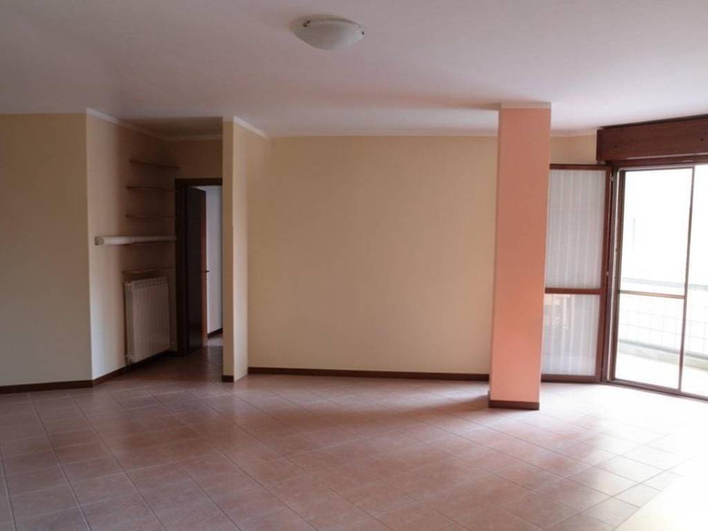appartamento in affitto a Novara in zona zona Cittadella - Villaggio Dalmazia