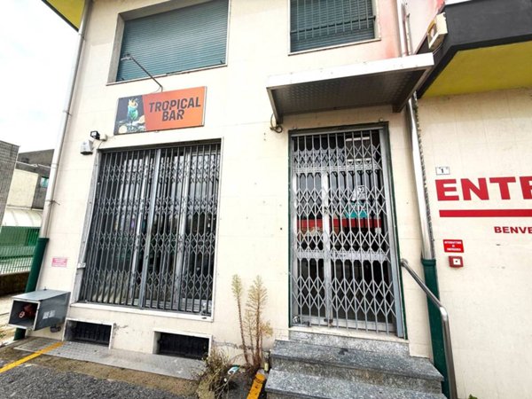 negozio in affitto a Novara in zona Pernate