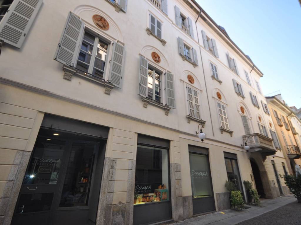 appartamento in affitto a Novara in zona Centro Città