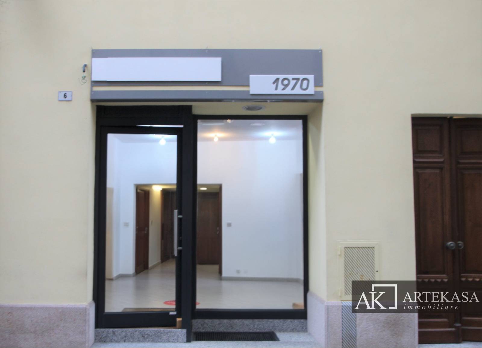 negozio in affitto a Novara in zona Centro Città