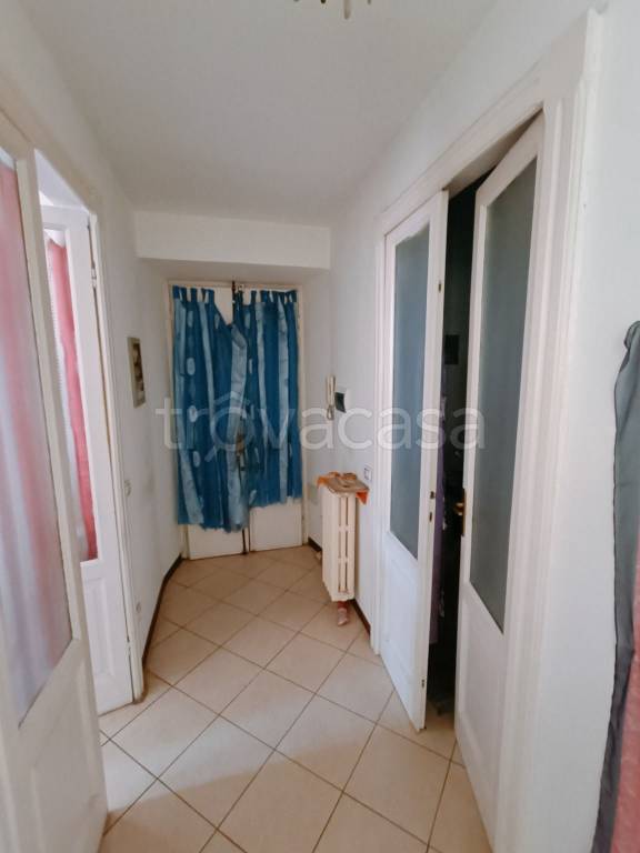 appartamento in affitto a Novara in zona zona Porta Mortara