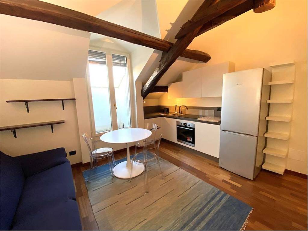 appartamento in affitto a Novara in zona Centro Città
