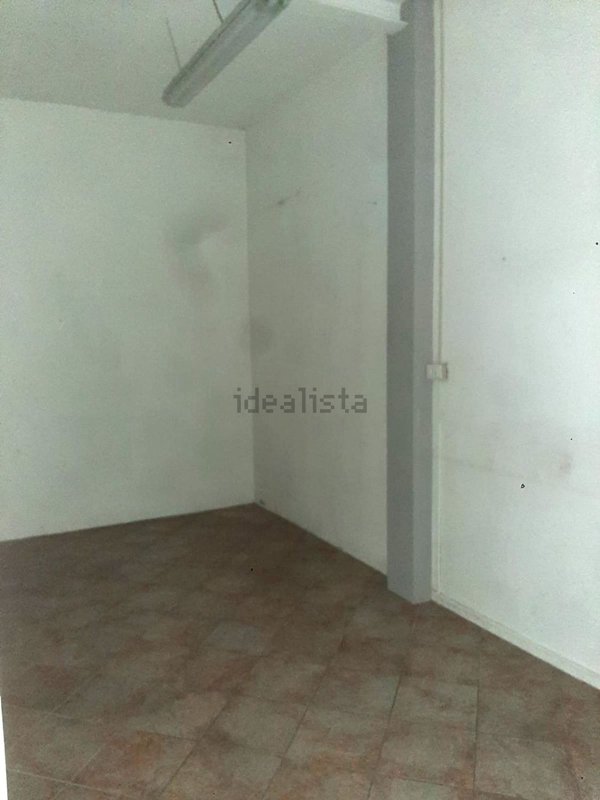 negozio in affitto a Novara in zona zona San Martino