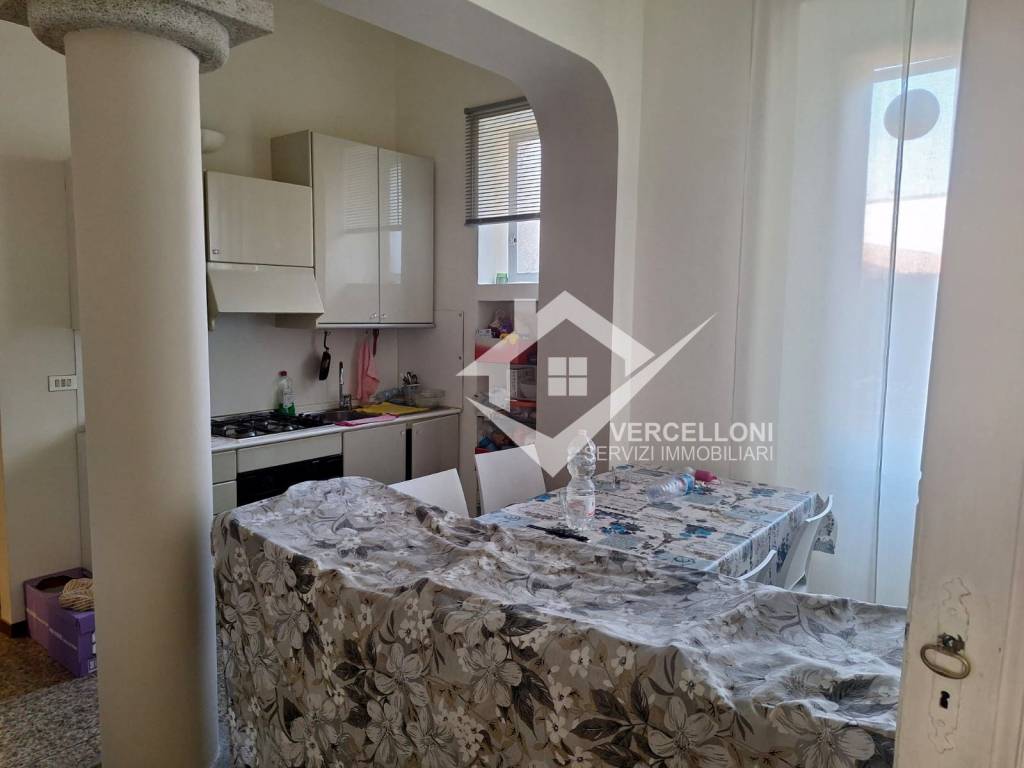 appartamento in affitto a Novara in zona Centro Città