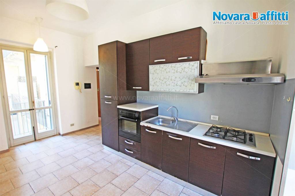 appartamento in affitto a Novara in zona Centro Città