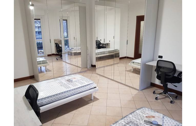 camera singola in affitto a Novara in zona Centro Città