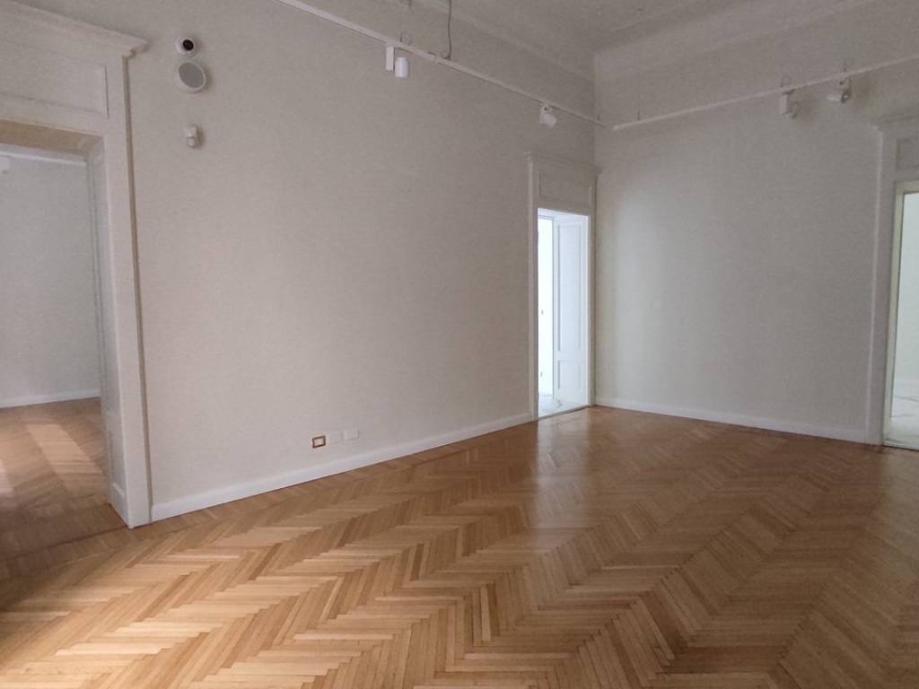 ufficio in affitto a Novara in zona Centro Città