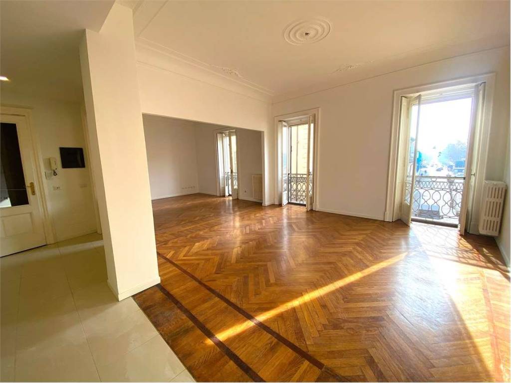 appartamento in affitto a Novara in zona Centro Città