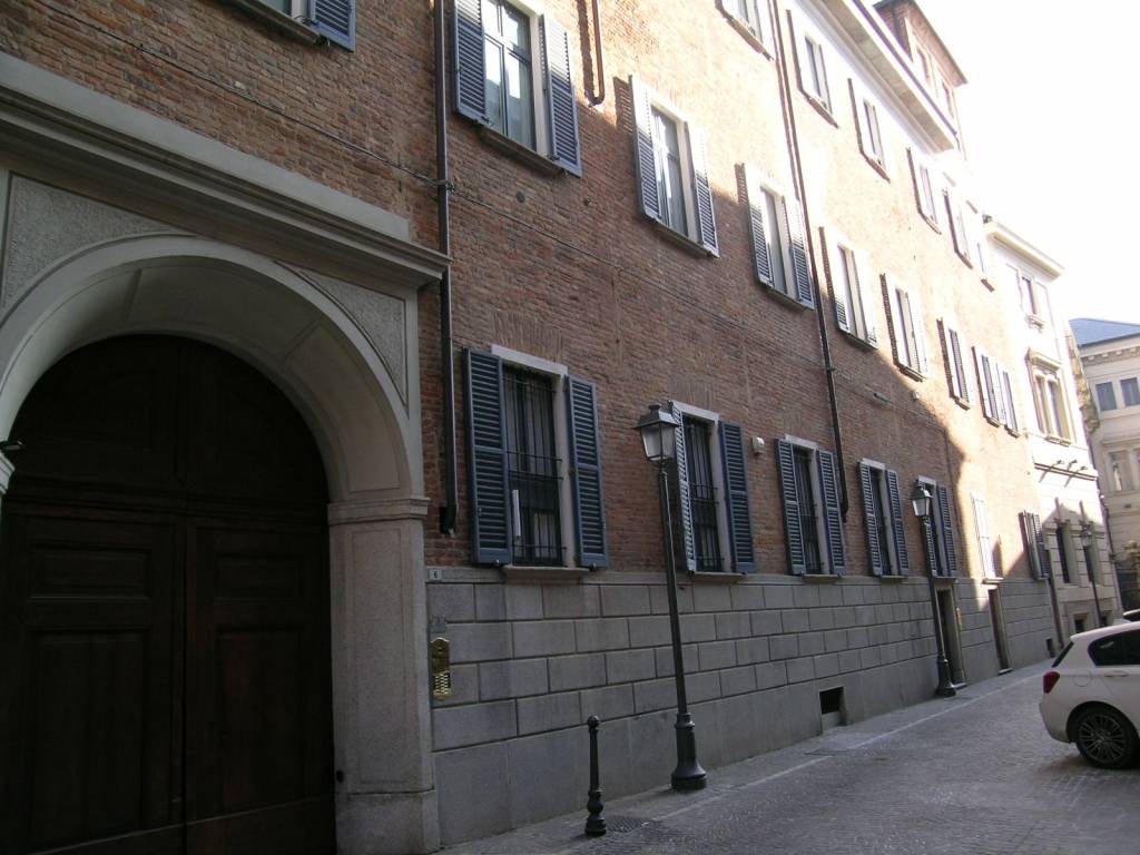 ufficio in affitto a Novara in zona Centro Città