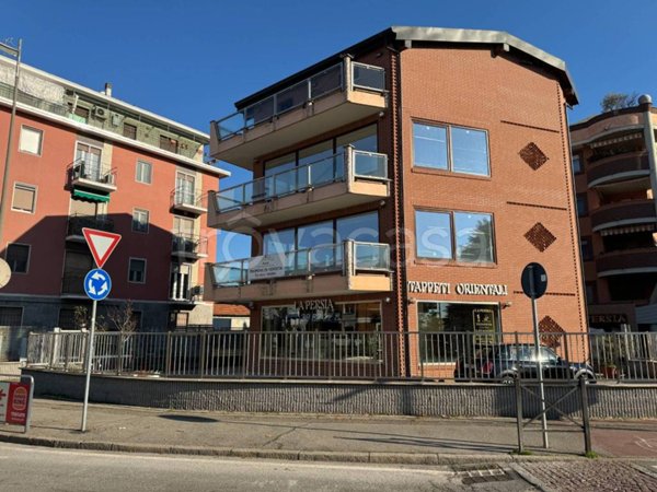 negozio in affitto a Novara in zona zona Bicocca