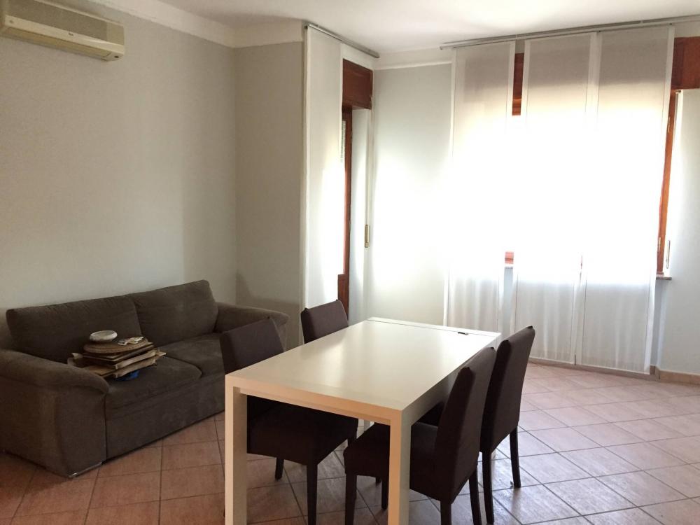 appartamento in affitto a Novara in zona Centro Città