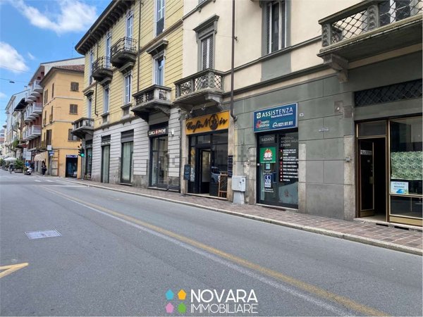 negozio in affitto a Novara in zona Centro Città
