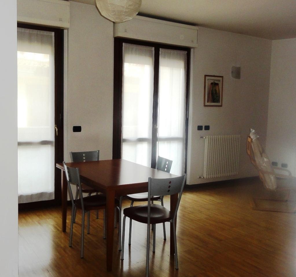 appartamento in affitto a Novara in zona Centro Città