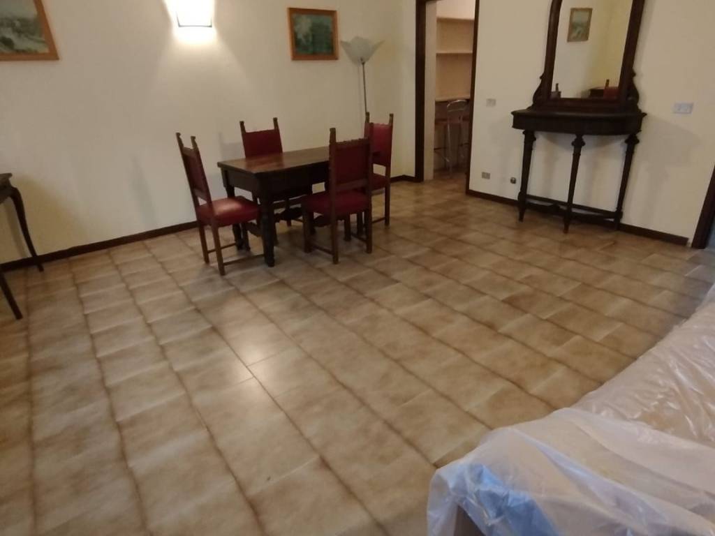 appartamento in affitto a Novara in zona zona Agogna - San Paolo